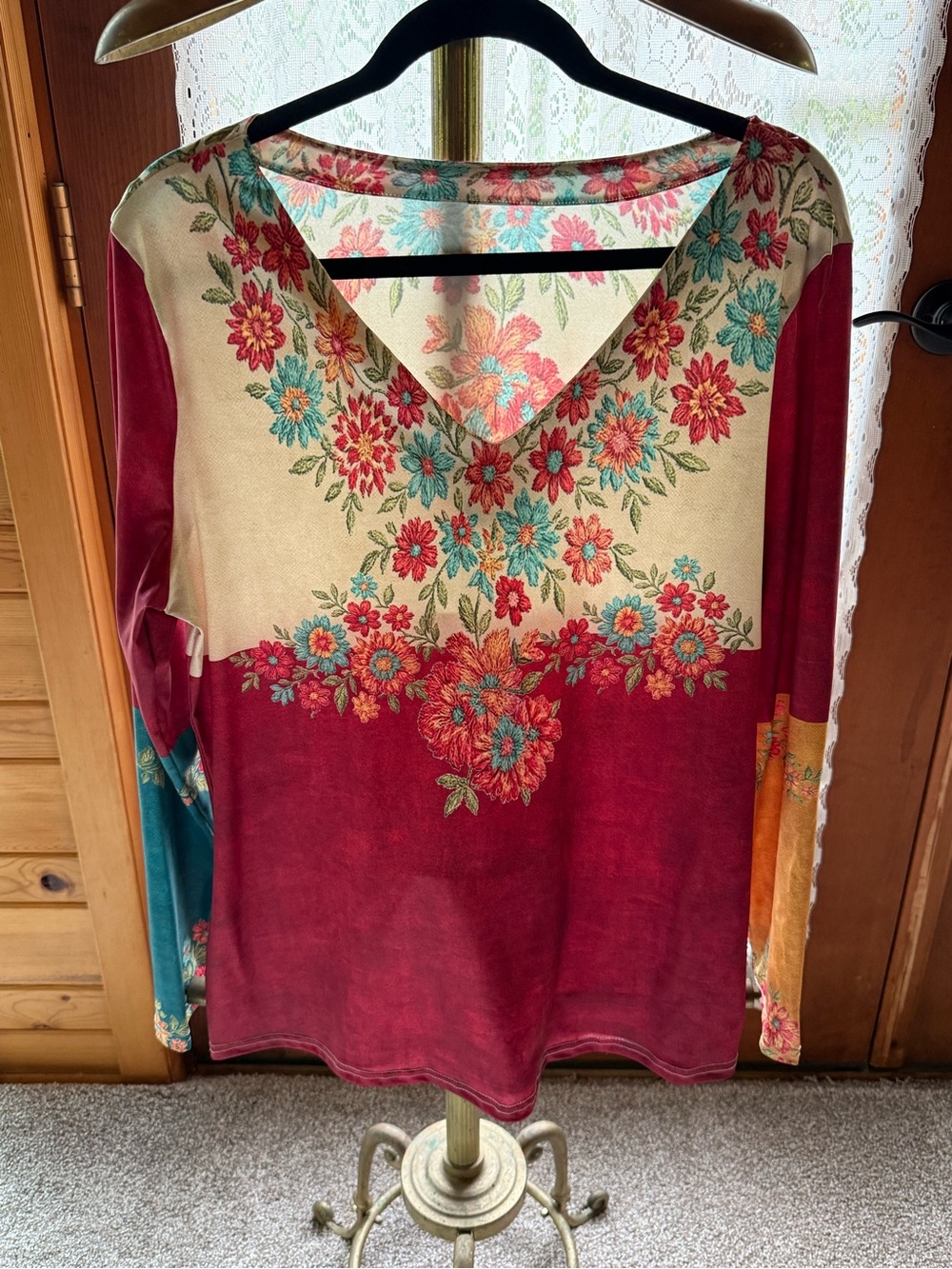 Floral V-Neck Long Sleeve Women’s Top - Burgundy Floral